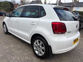 Used Volkswagen Polo 2011 for sale - 77935485: Photo