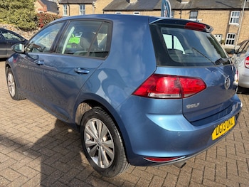 Used Volkswagen Golf 2013 for sale - 77647495: Photo