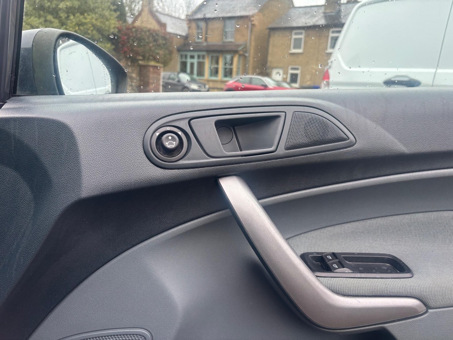 Used Ford Fiesta 2011 for sale - 77647493: Photo 22