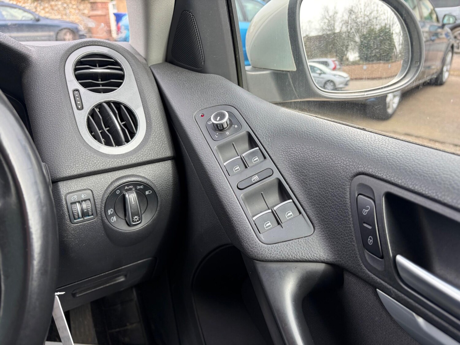 Used Volkswagen Tiguan for sale - 78111660: Photo 22