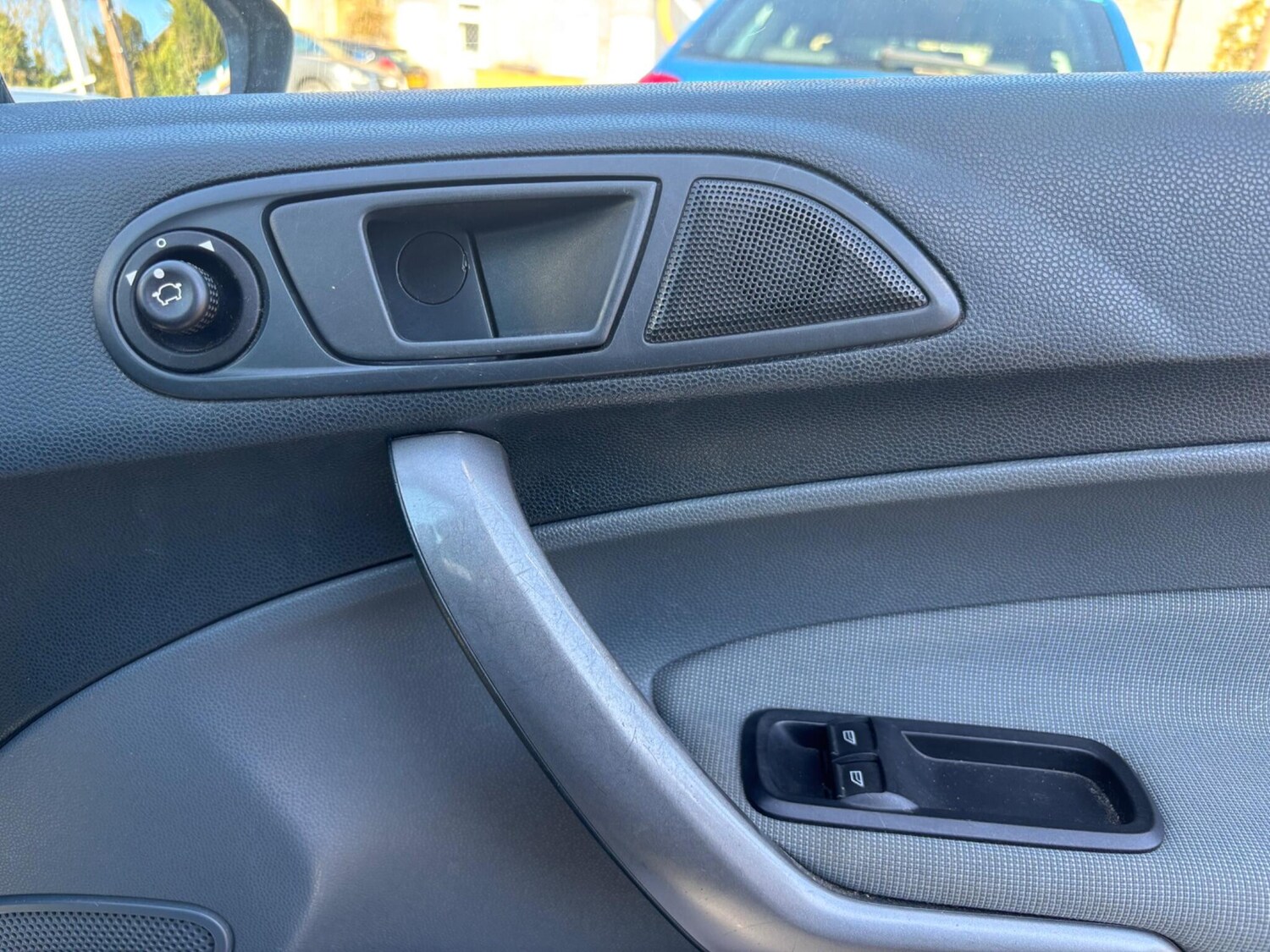 Used Ford Fiesta 2010 for sale - 77942190: Photo 26