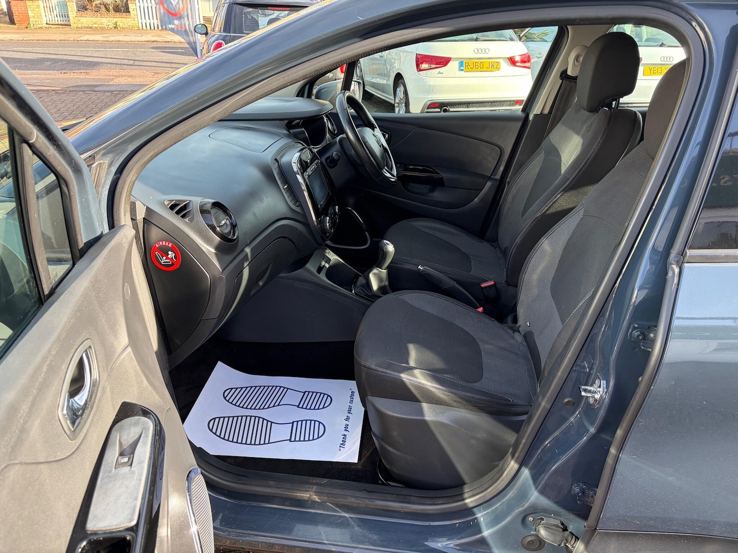 Used Renault Captur 2015 for sale - 77647485: Photo 15