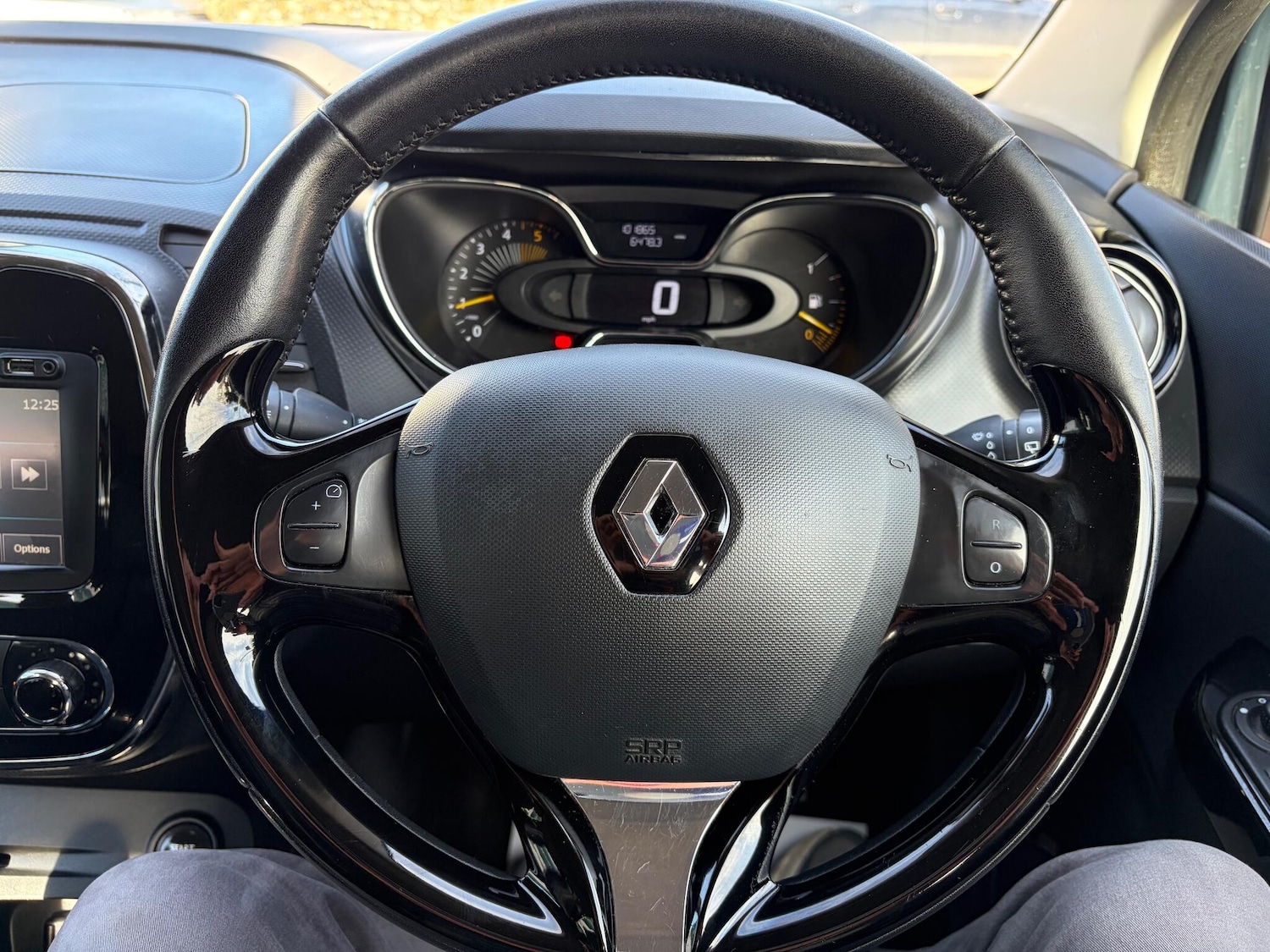 Used Renault Captur 2015 for sale - 77647485: Photo 20