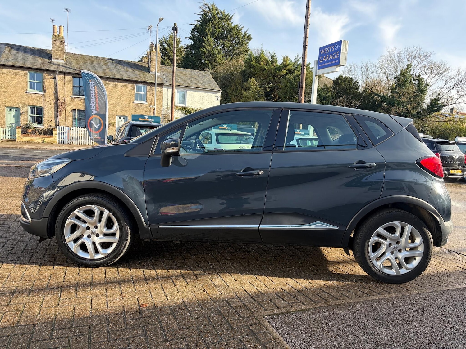 Used Renault Captur 2015 for sale - 77647485: Photo 3