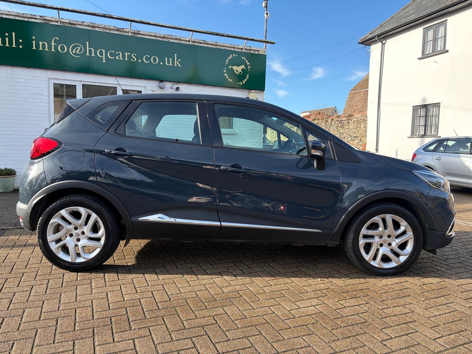 Used Renault Captur 2015 for sale - 77647485: Photo 8