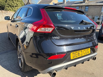 Used Volvo V40 2013 for sale - 77897422: Photo