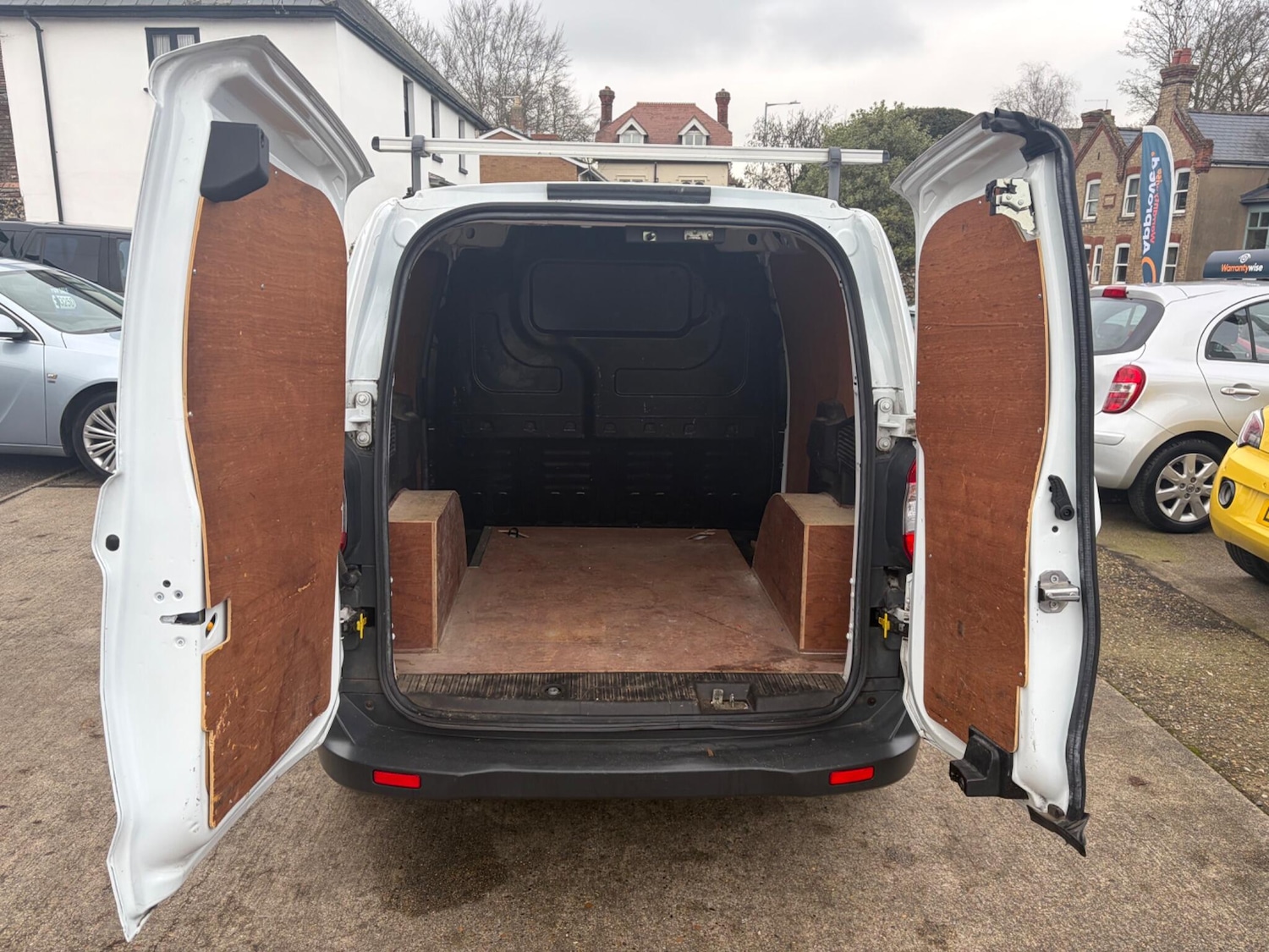 Used Ford Transit Courier 2019 for sale - 77647489: Photo 24