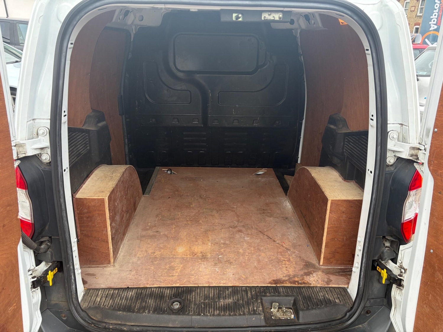 Used Ford Transit Courier 2019 for sale - 77647489: Photo 26