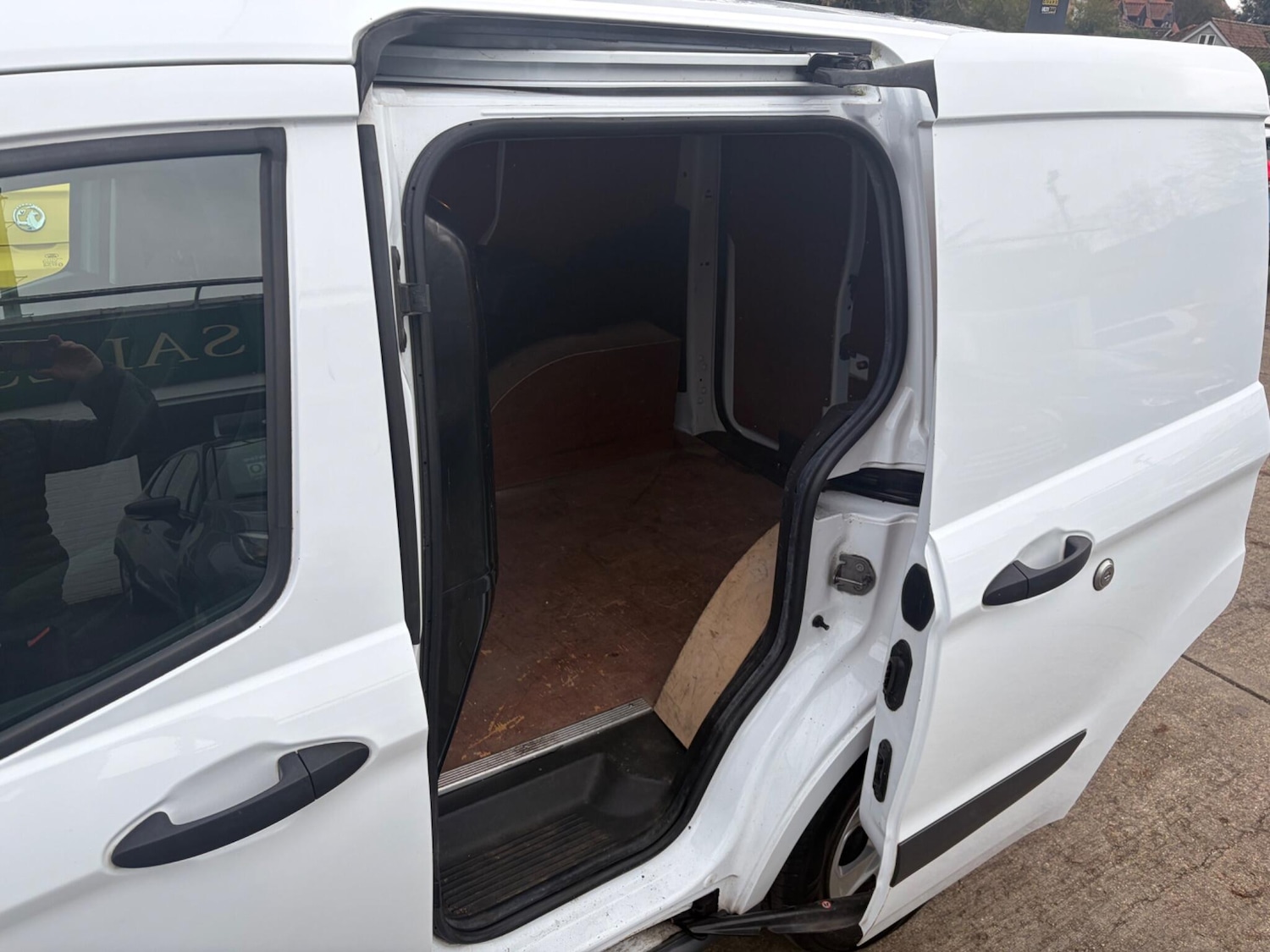 Used Ford Transit Courier 2019 for sale - 77647489: Photo 27