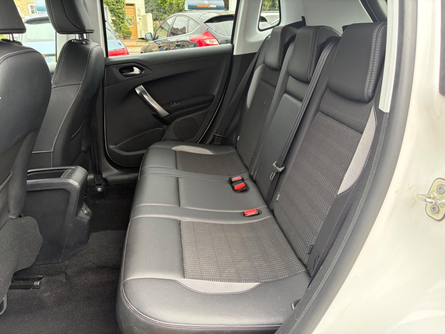 Used Peugeot 2008 2014 for sale - 78098366: Photo 16