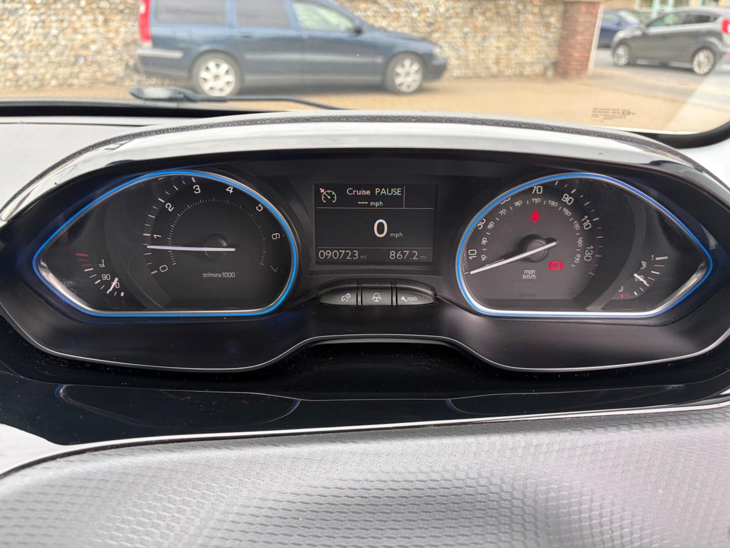 Used Peugeot 2008 2014 for sale - 78098366: Photo 28