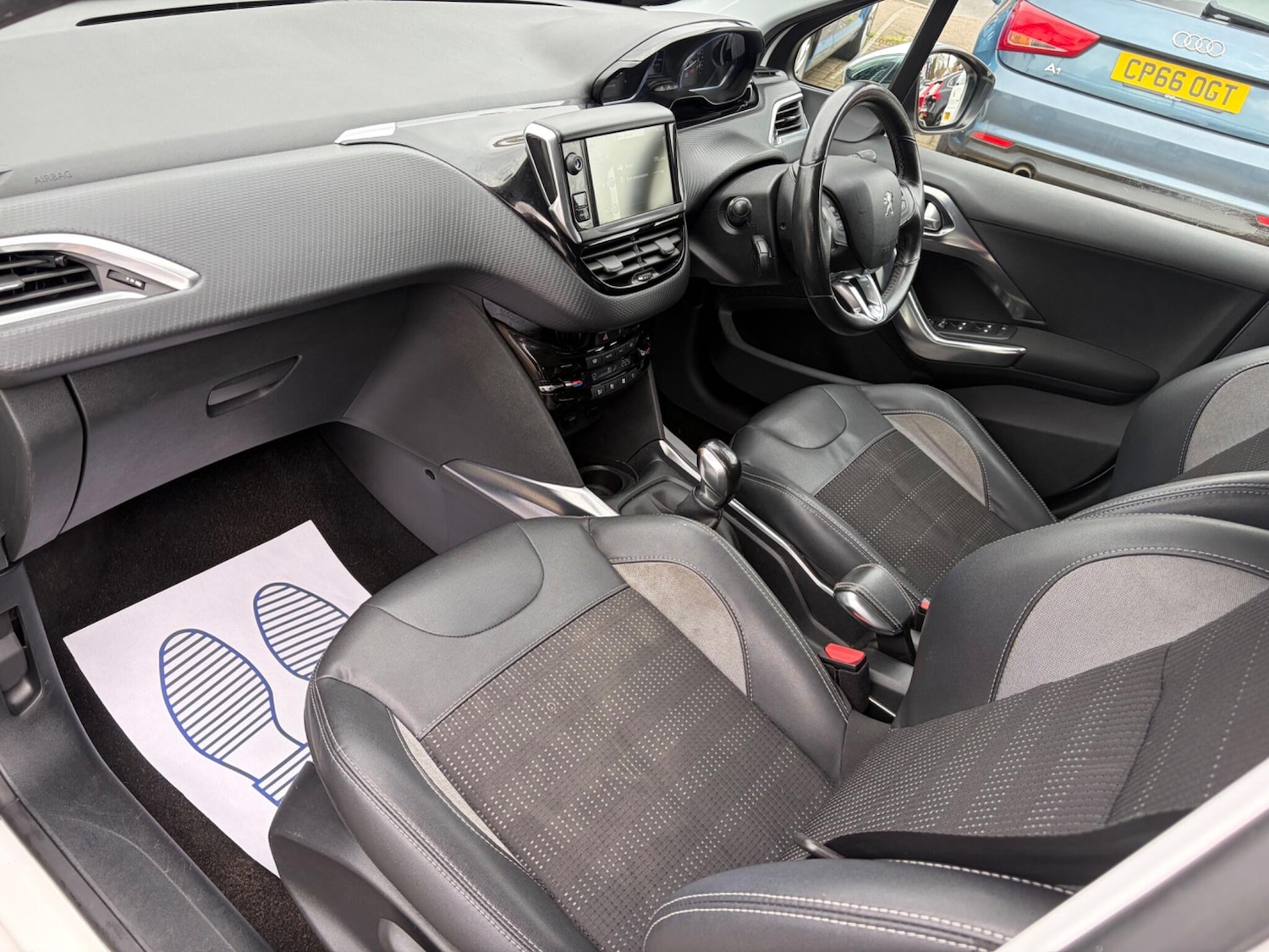 Used Peugeot 2008 2014 for sale - 78098366: Photo 37