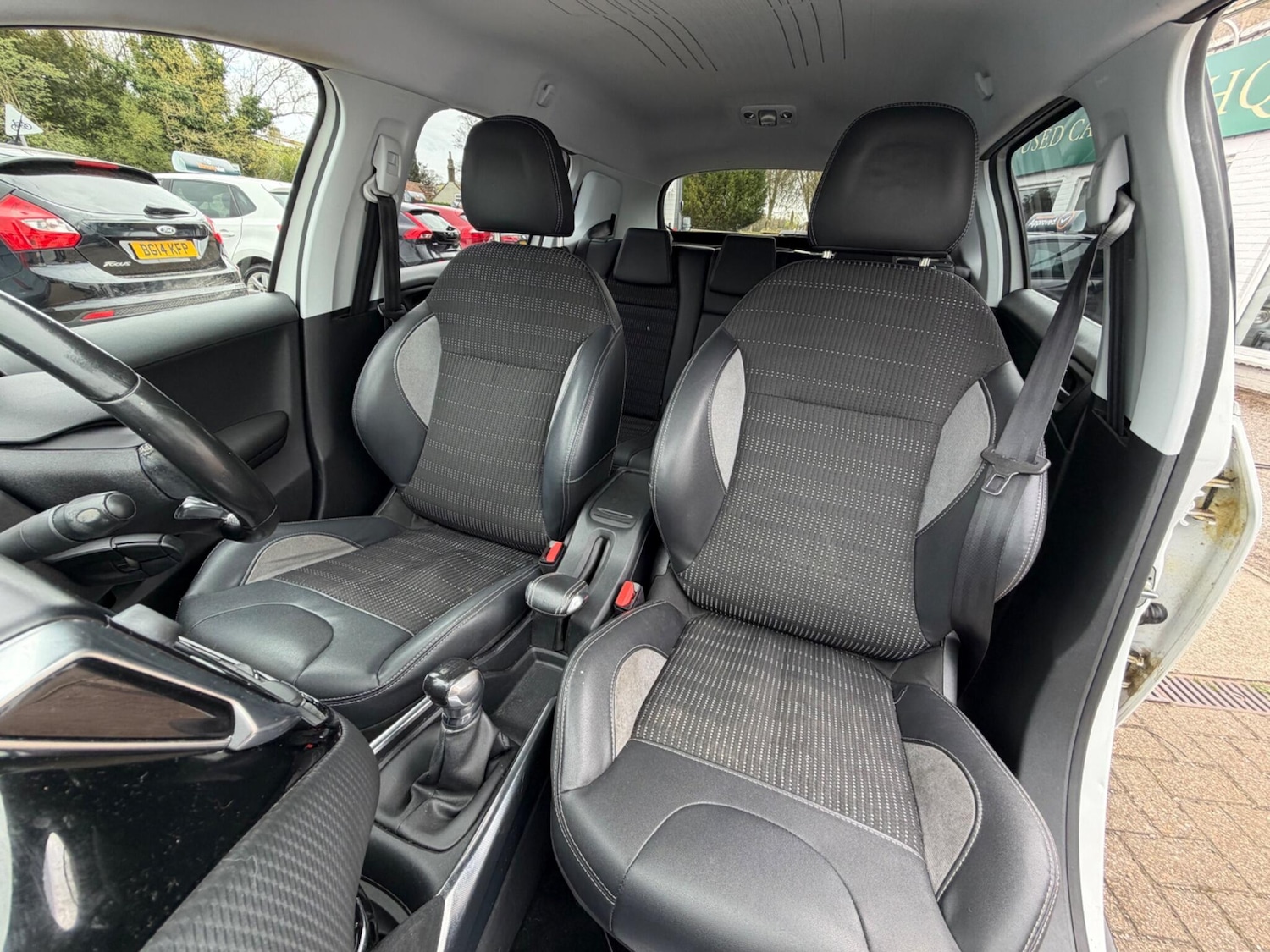 Used Peugeot 2008 2014 for sale - 78098366: Photo 38