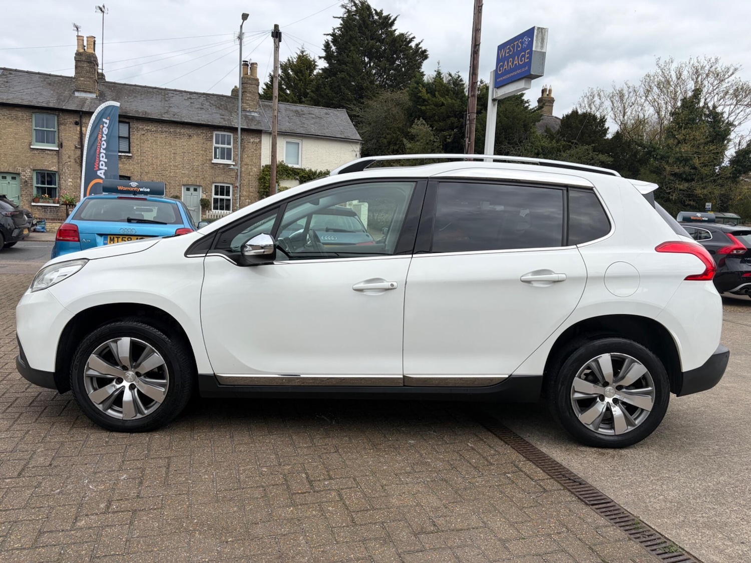Used Peugeot 2008 2014 for sale - 78098366: Photo 8