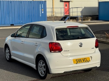 Used Volkswagen Polo 2011 for sale - 76393766: Photo