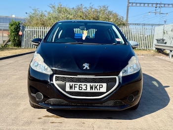 Used Peugeot 208 2013 for sale - 79430626: Photo