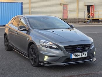 Used Volvo V40 2014 for sale - 79524930: Photo