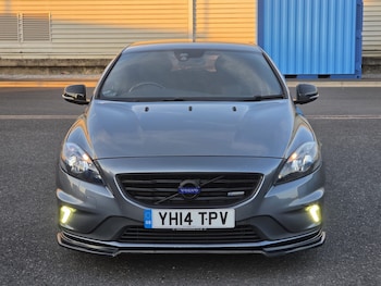 Used Volvo V40 2014 for sale - 79524930: Photo