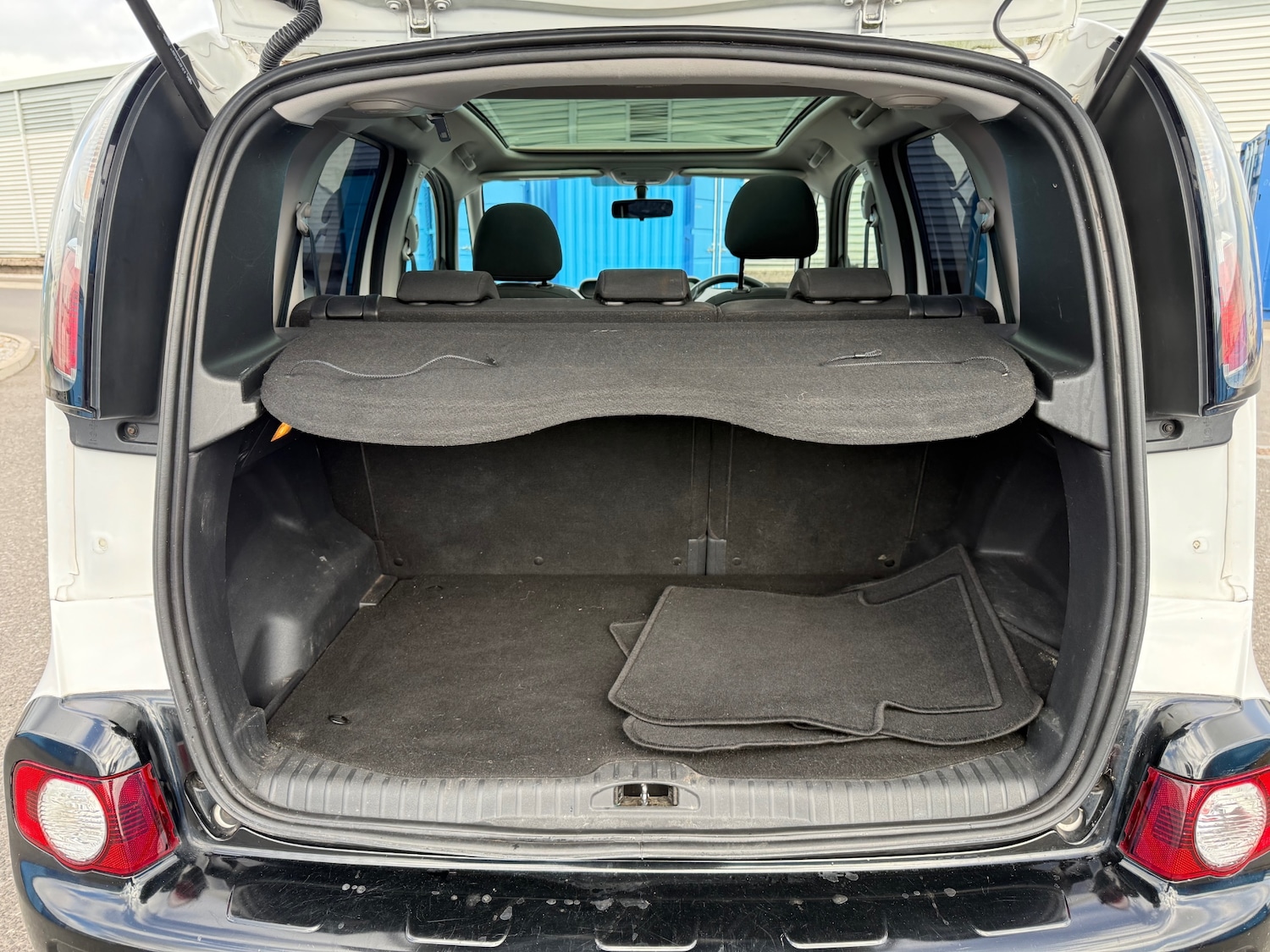 Used Citroen C3 Picasso 2015 for sale - 76177641: Photo 17