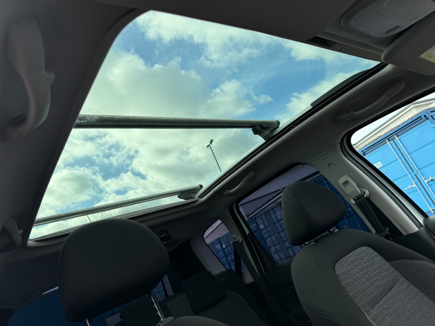 Used Citroen C3 Picasso 2015 for sale - 76177641: Photo 22