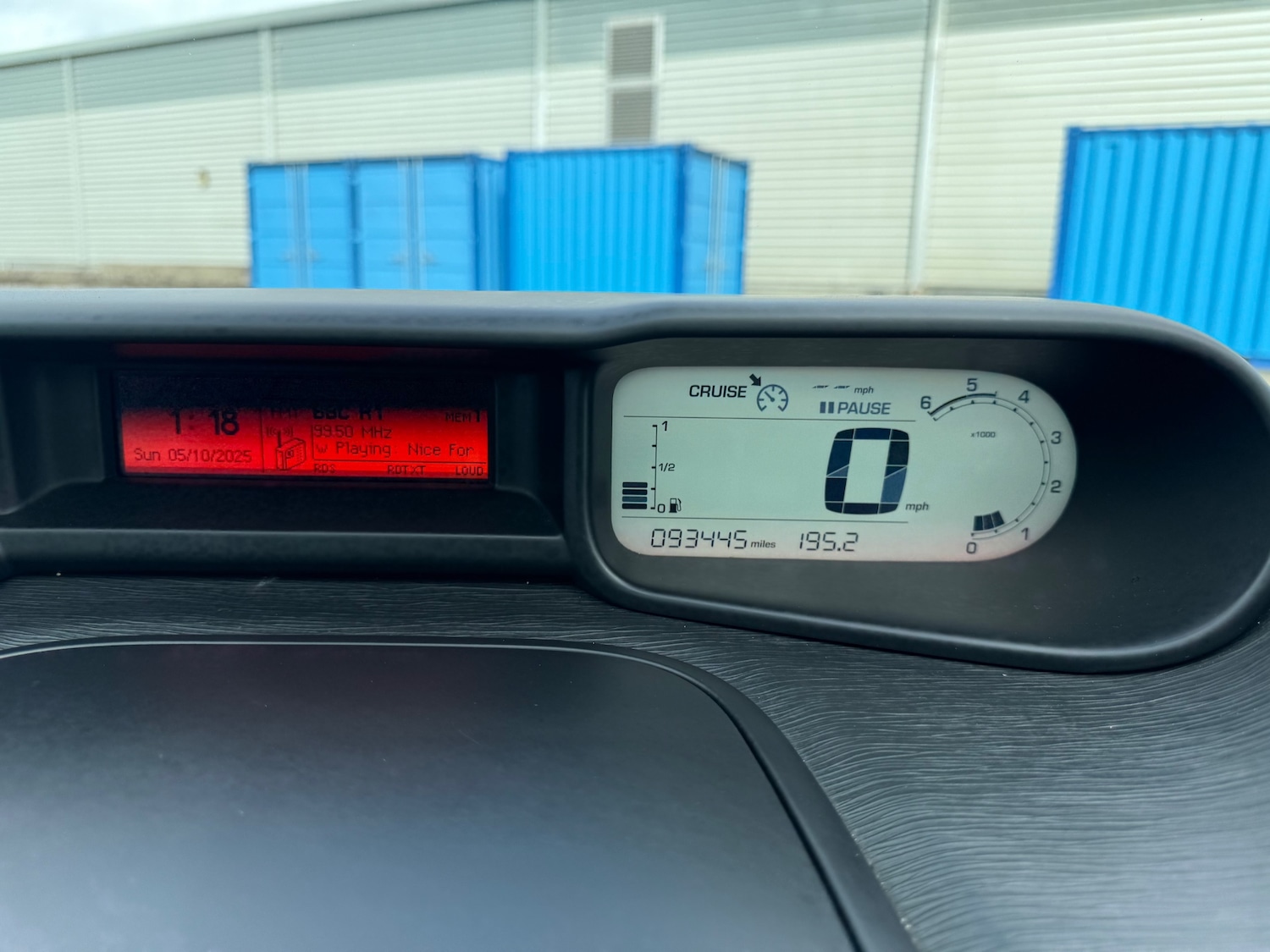 Used Citroen C3 Picasso 2015 for sale - 76177641: Photo 23