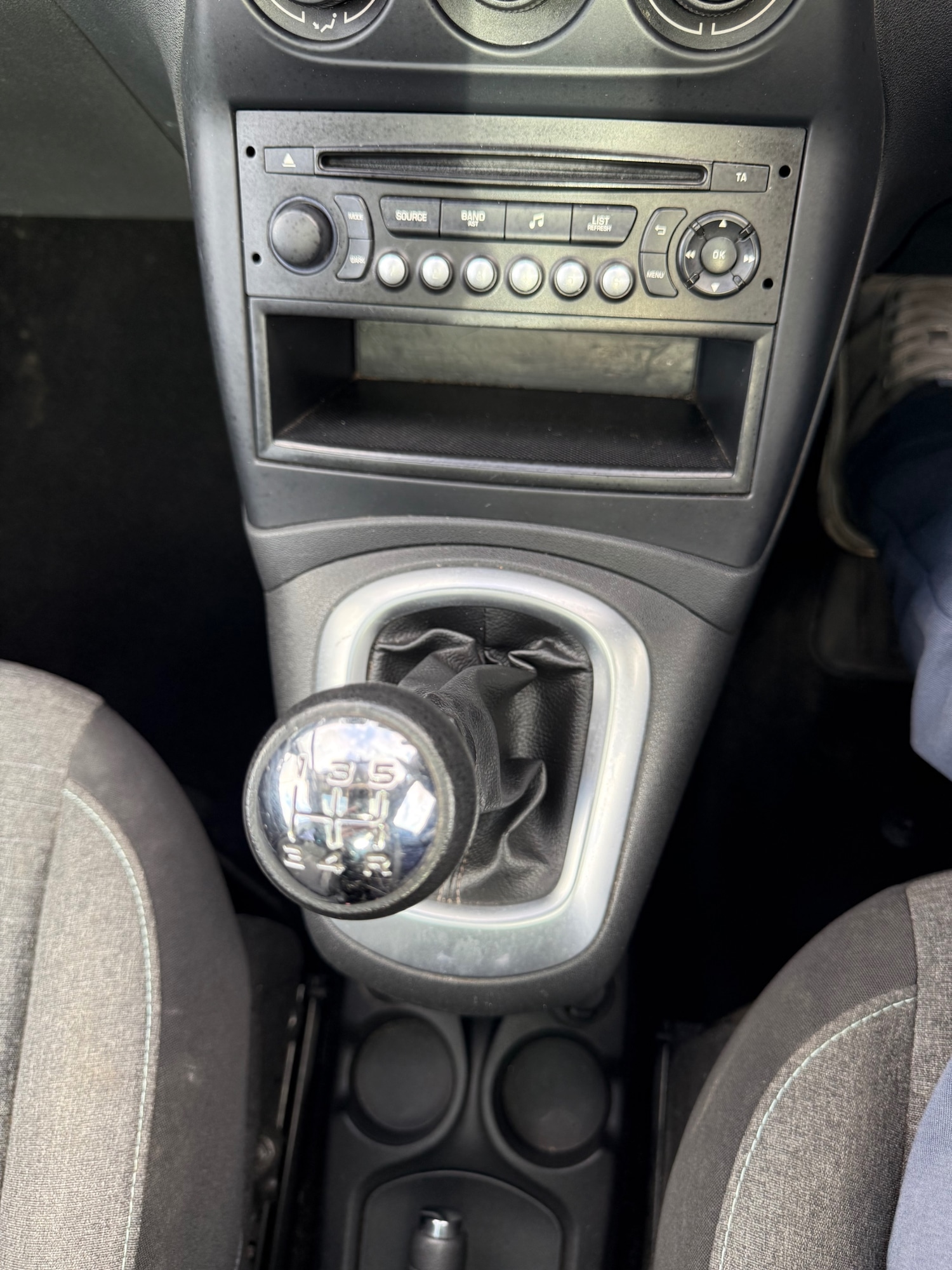 Used Citroen C3 Picasso 2015 for sale - 76177641: Photo 25