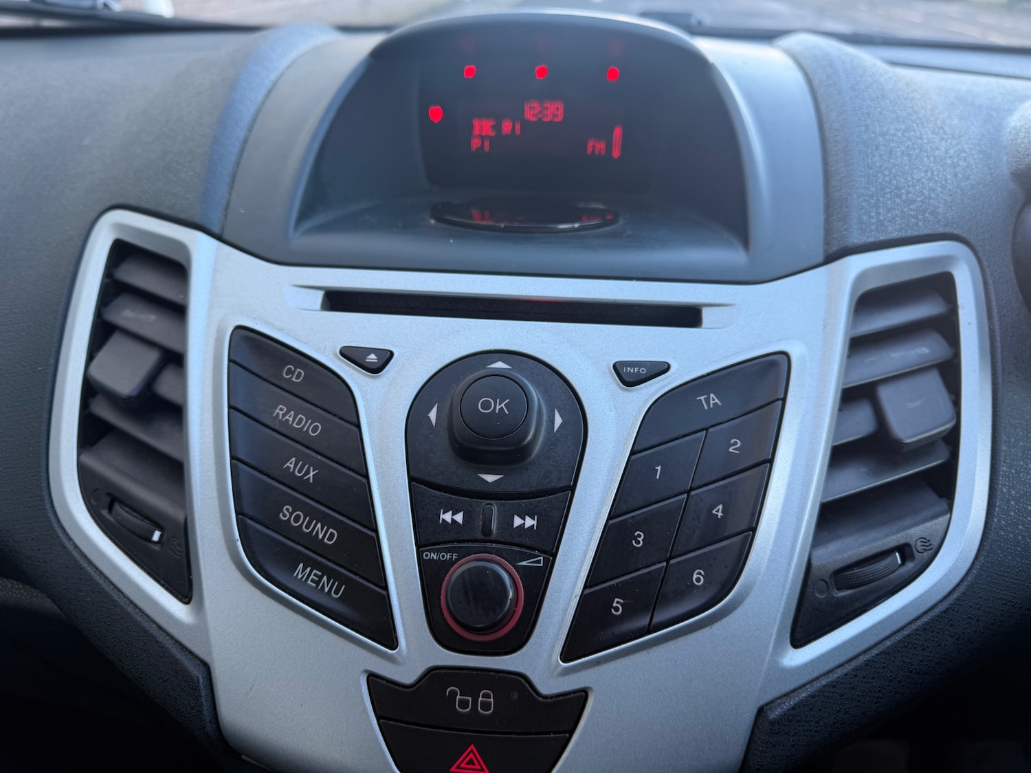 Used Ford Fiesta 2012 for sale - 77161028: Photo 13