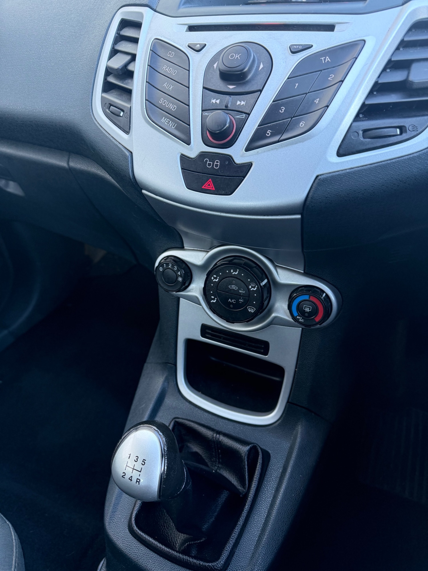 Used Ford Fiesta 2012 for sale - 77161028: Photo 18