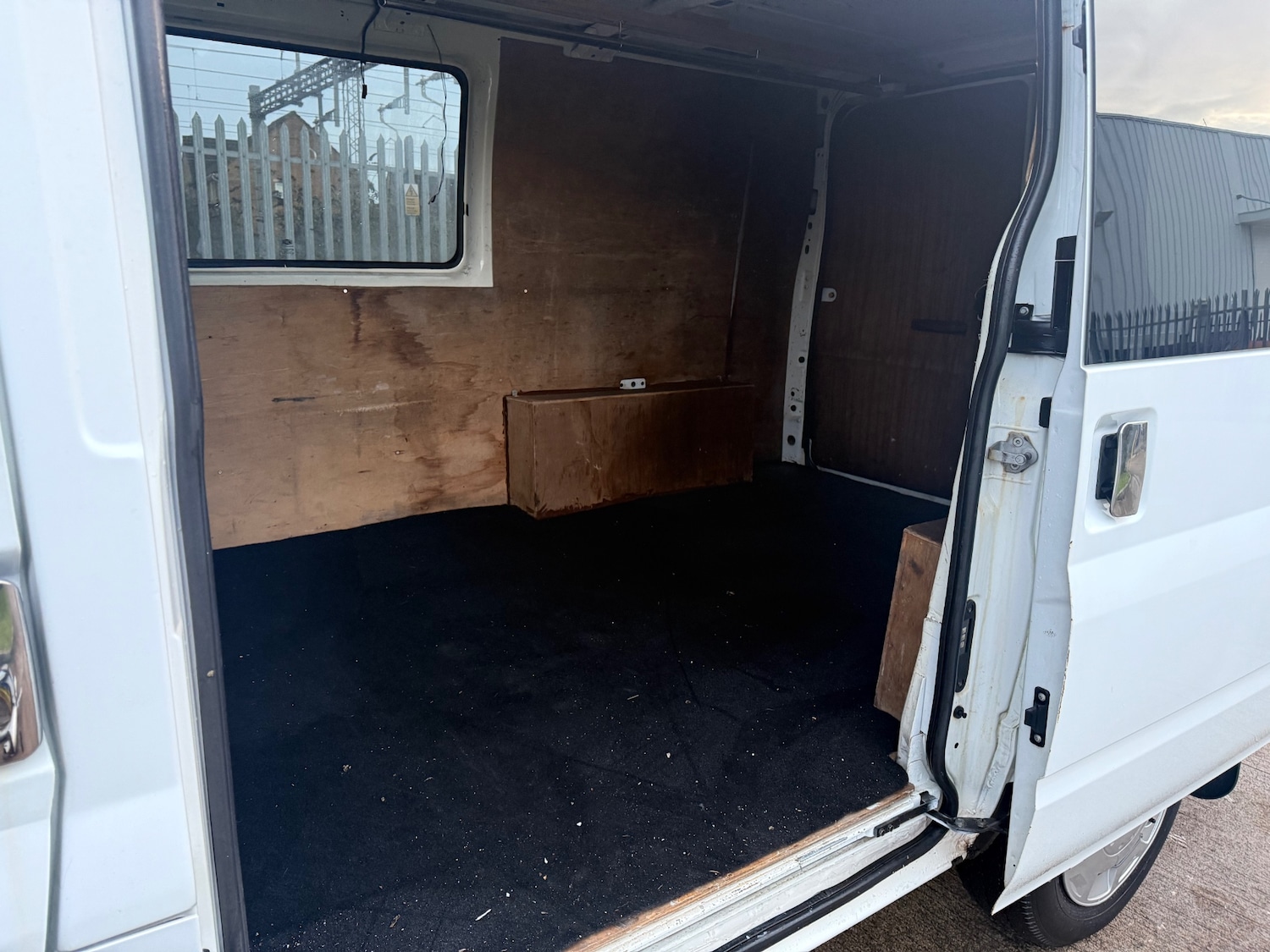 Used Ford Transit 2004 for sale - 76861948: Photo 11