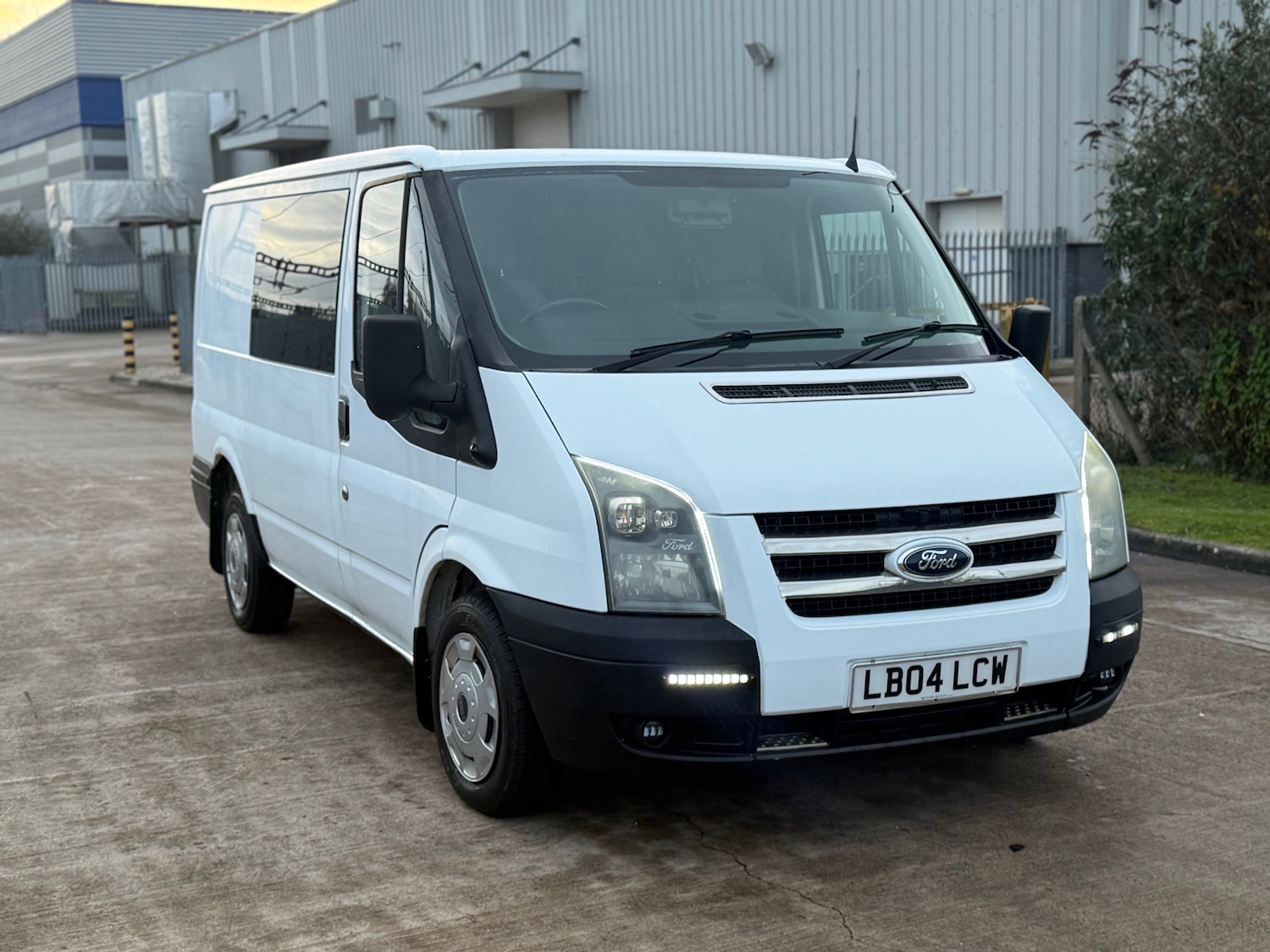 Used Ford Transit 2004 for sale - 76861948: Photo 2