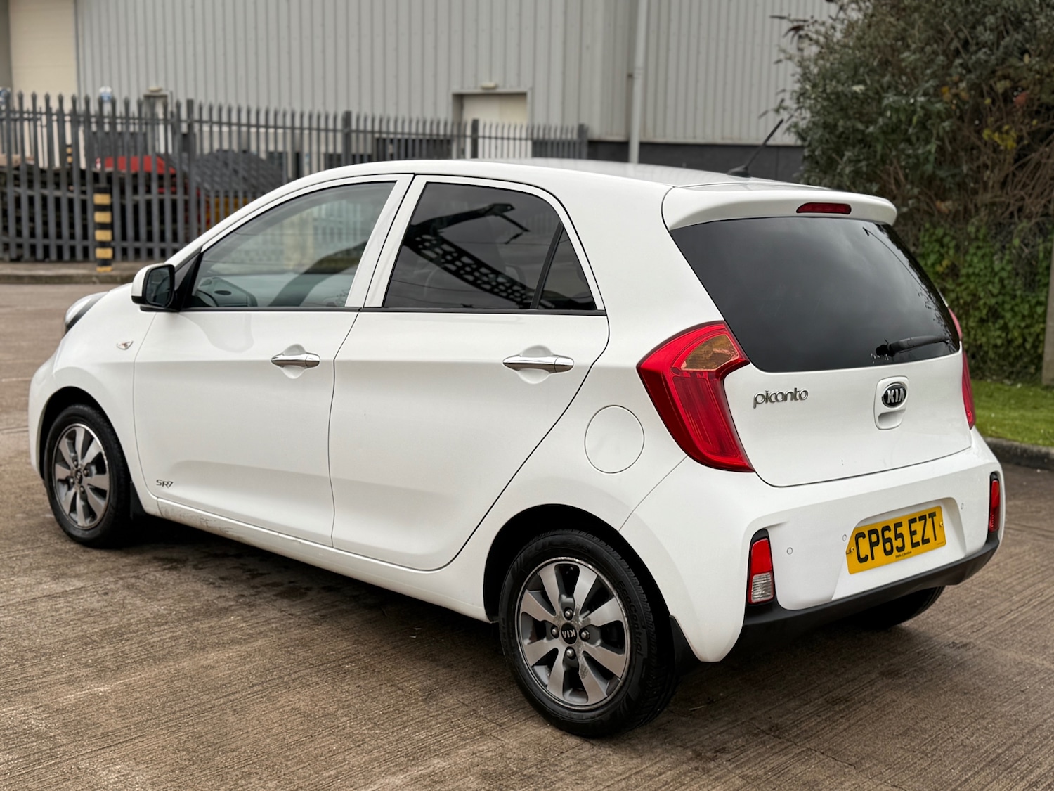 Used Kia Picanto 2016 for sale - 76861954: Photo 6