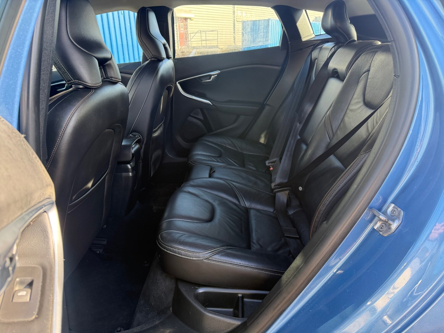 Used Volvo V40 2015 for sale - 77477015: Photo 17