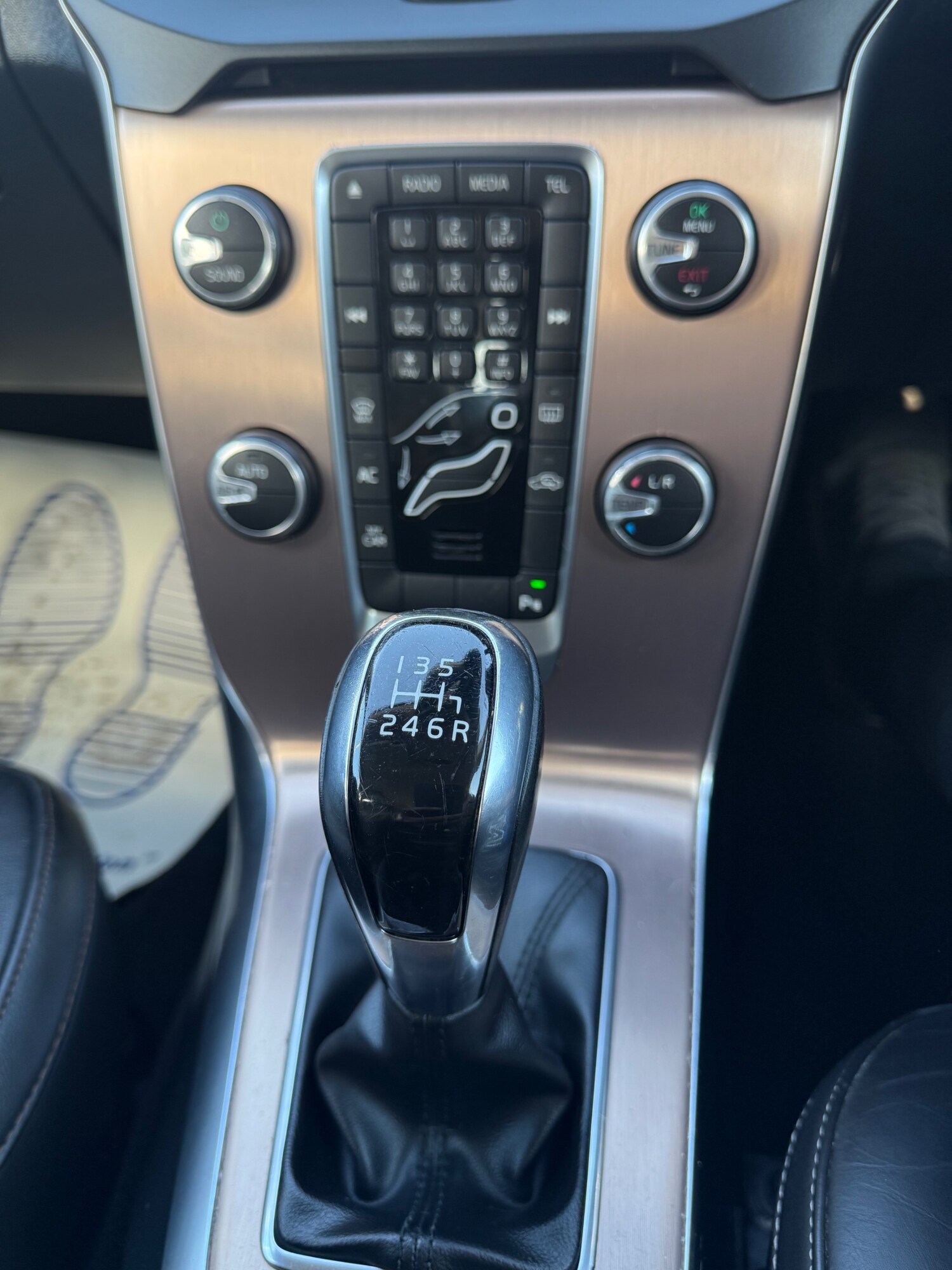 Used Volvo V40 2015 for sale - 77477015: Photo 24