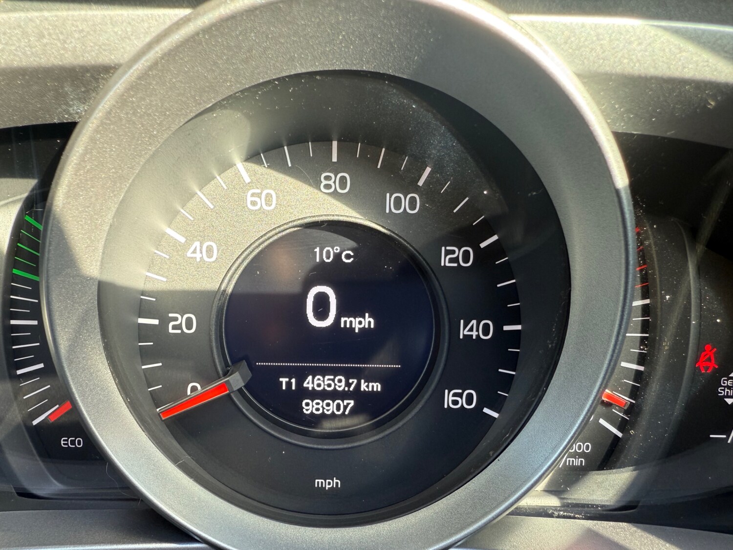 Used Volvo V40 2015 for sale - 77477015: Photo 25