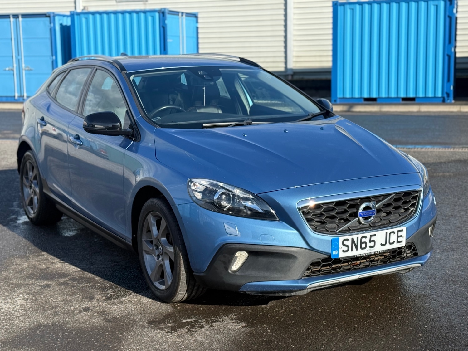 Used Volvo V40 2015 for sale - 77477015: Photo 6