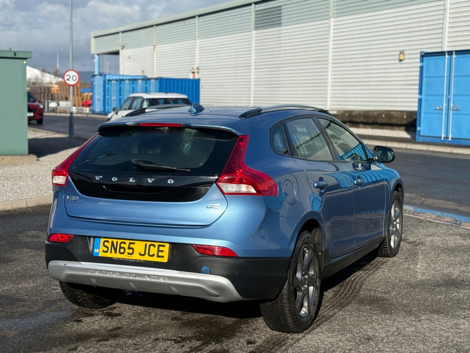 Used Volvo V40 2015 for sale - 77477015: Photo 9
