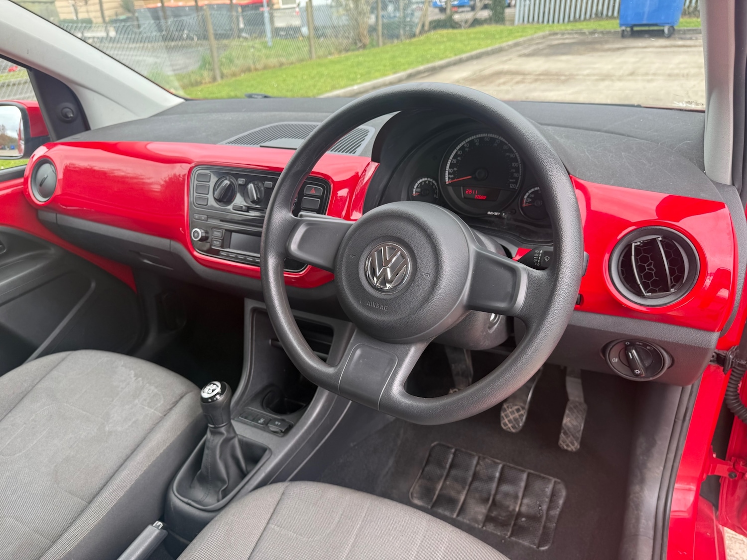 Used Volkswagen up! 2014 for sale - 77492884: Photo 15