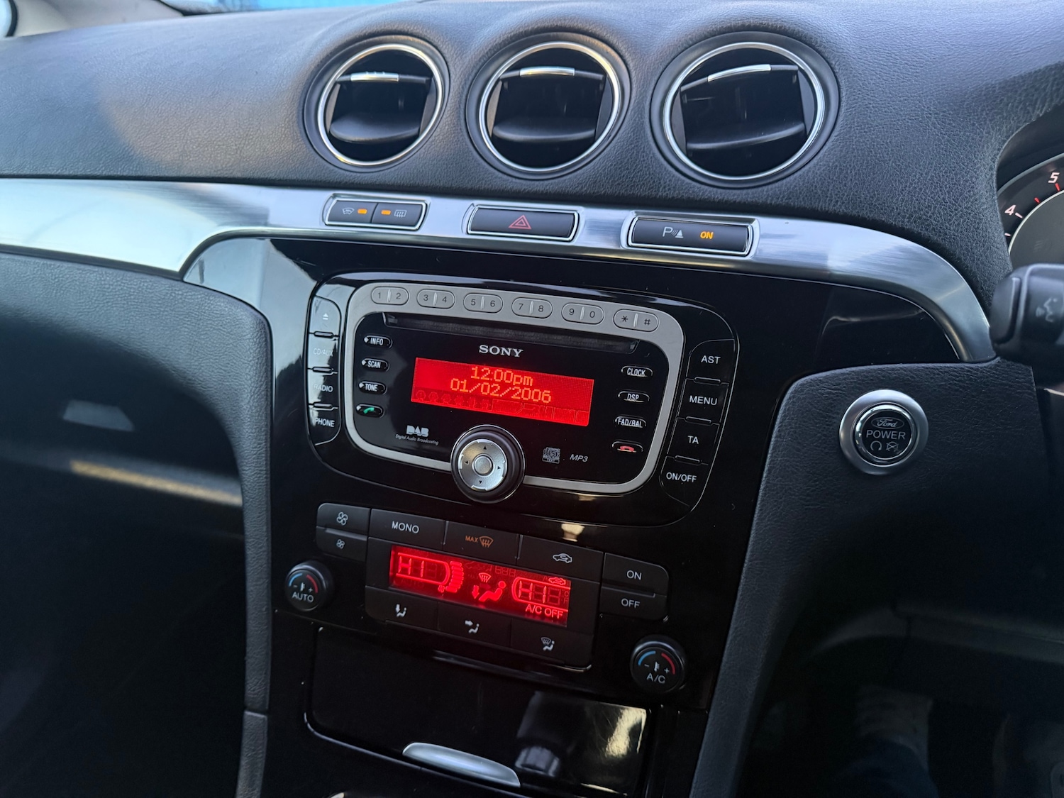 Used Ford S-Max 2015 for sale - 77085463: Photo 20