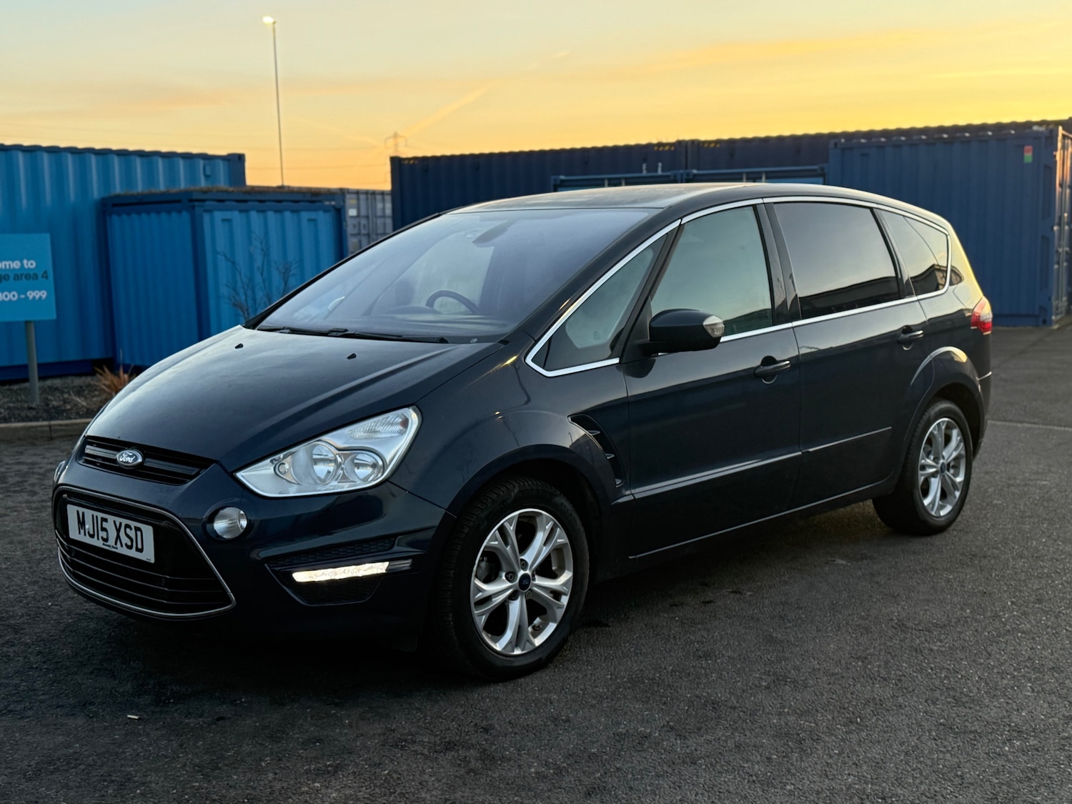Used Ford S-Max 2015 for sale - 77085463: Photo 4