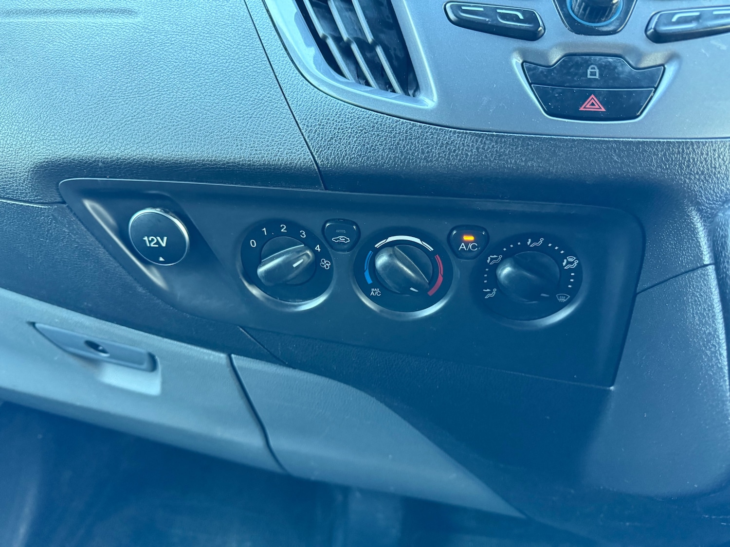 Used Ford Transit Custom 2015 for sale - 76853429: Photo 15