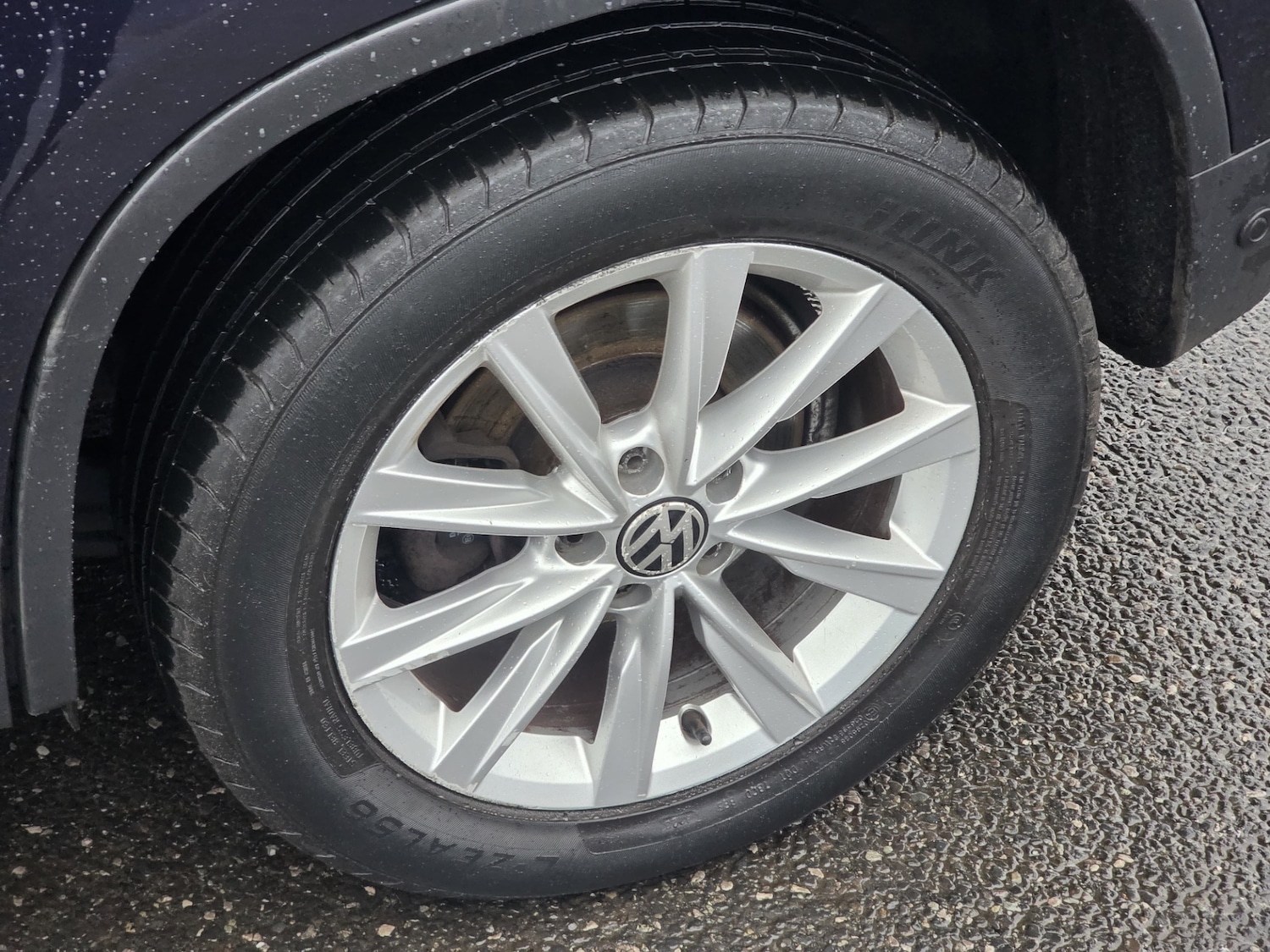 Used Volkswagen Tiguan 2011 for sale - 76172823: Photo 27