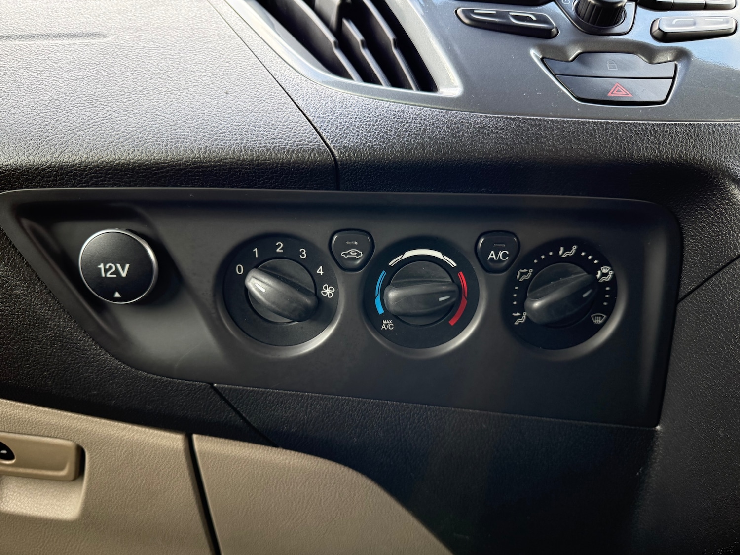 Used Ford Transit Custom 2014 for sale - 76117259: Photo 25