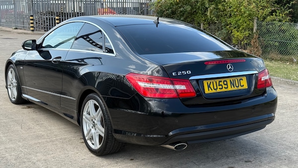 Used Mercedes-Benz E-Class 2009 for sale - 75502252: Photo 8