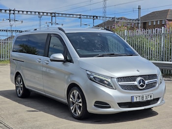 Used Mercedes-Benz V-Class 2018 for sale - 79125876: Photo