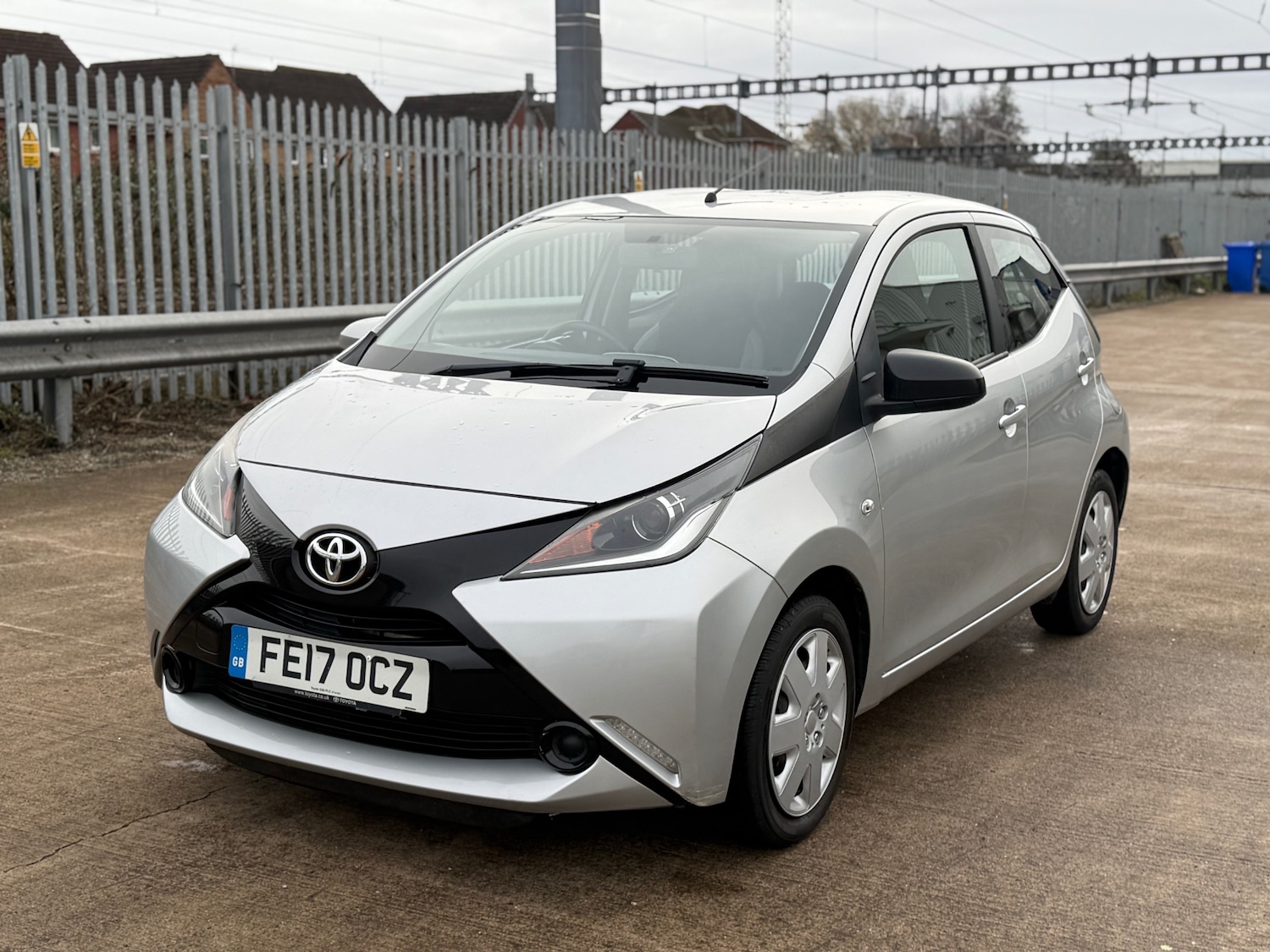 Used Toyota AYGO 2017 for sale - 76861951: Photo 3