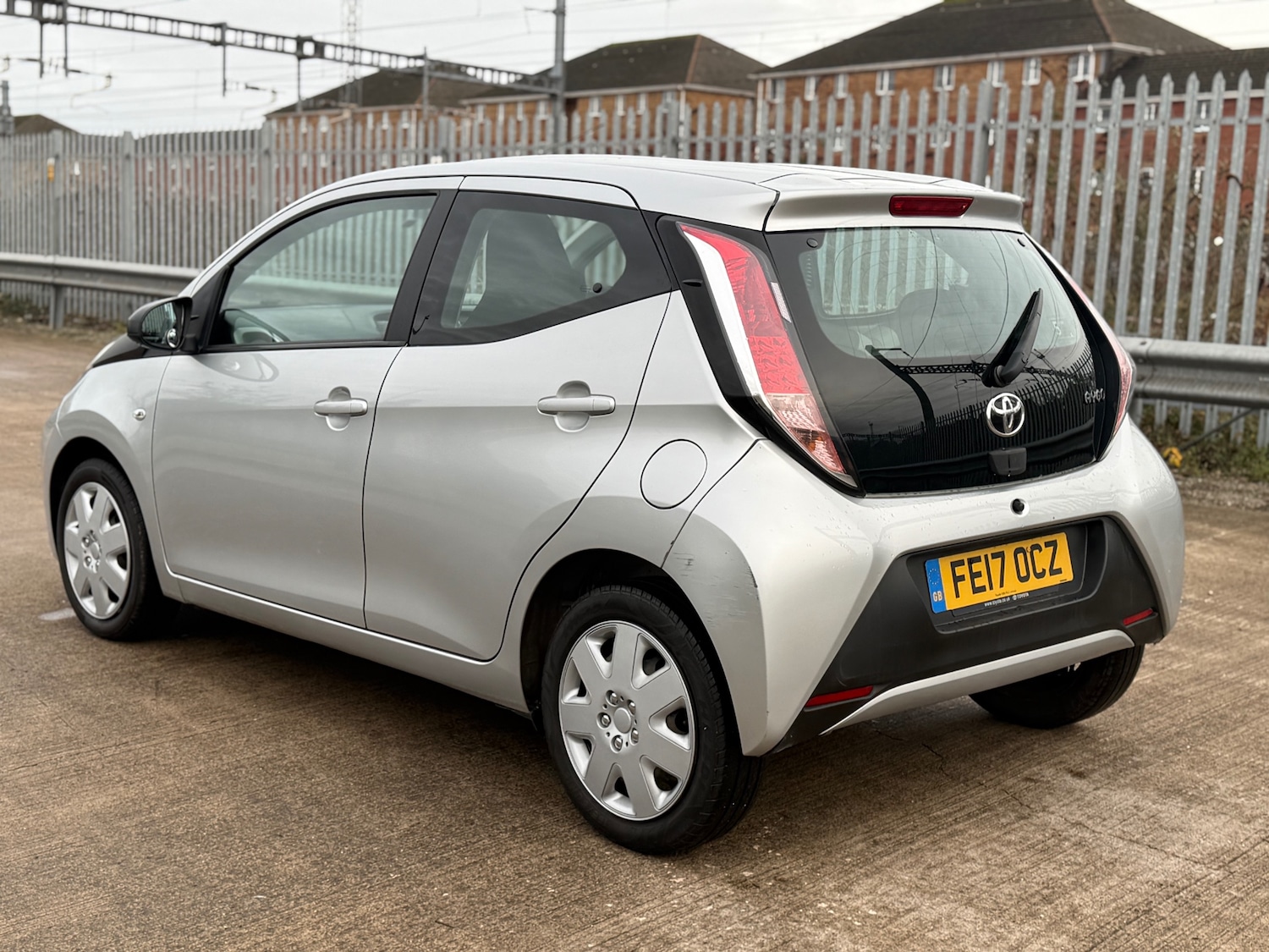 Used Toyota AYGO 2017 for sale - 76861951: Photo 6