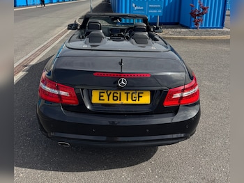 Used Mercedes-Benz E Class 2011 for sale - 78901430: Photo