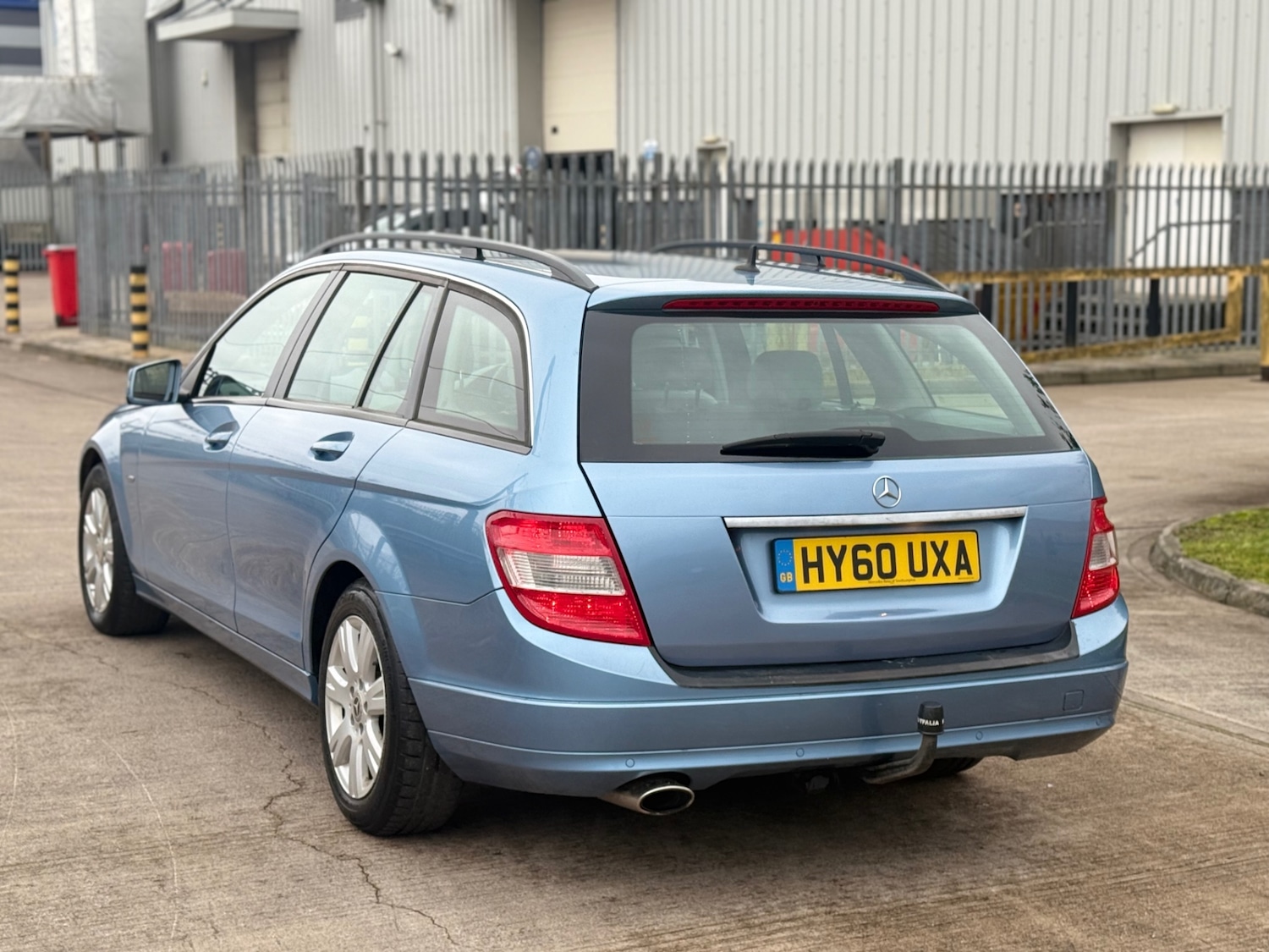 Used Mercedes-Benz C Class 2010 for sale - 77398713: Photo 10