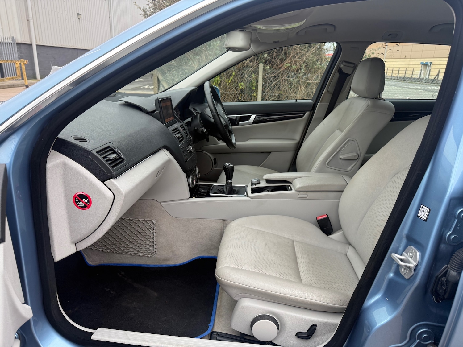 Used Mercedes-Benz C Class 2010 for sale - 77398713: Photo 15