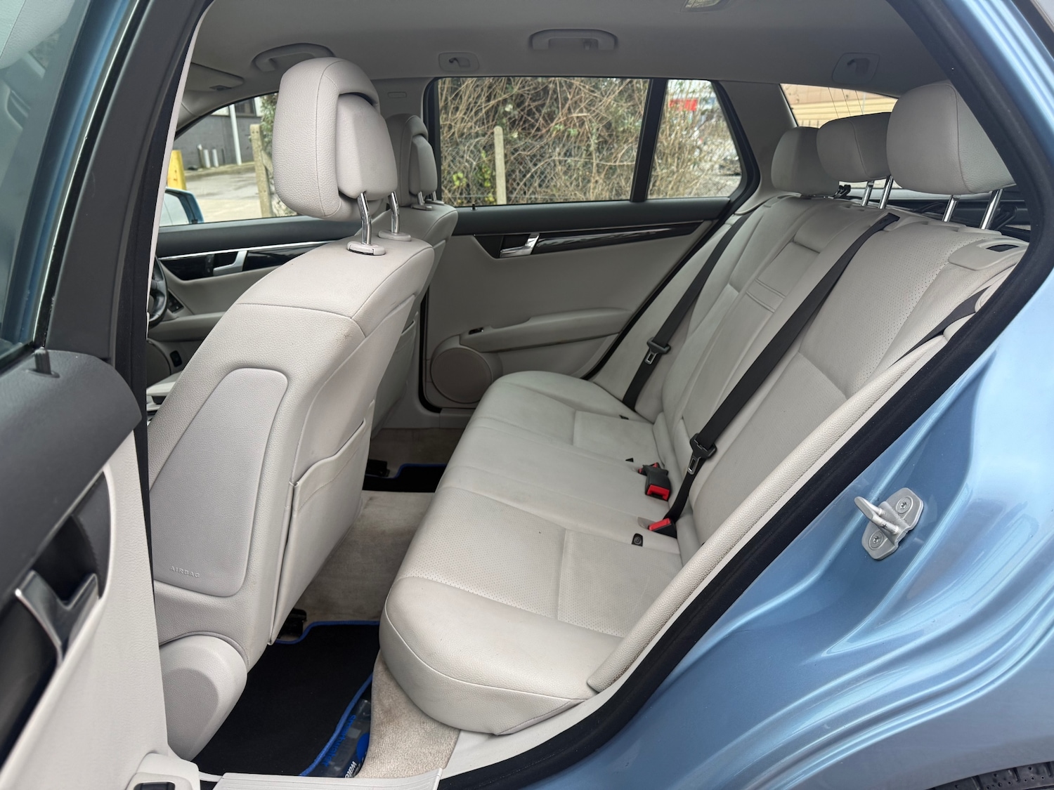 Used Mercedes-Benz C Class 2010 for sale - 77398713: Photo 16